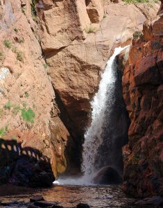 Rainbow Falls waterfall