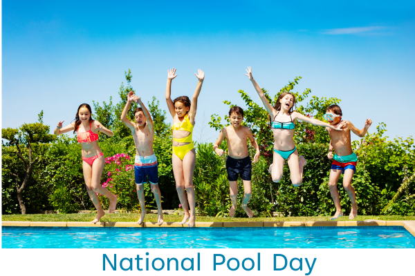 6 Kids jumping to the pool