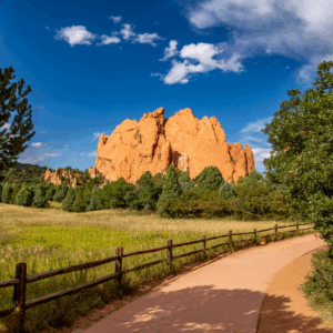 Garden of the Gods pathway leading to Kissing Camels rock