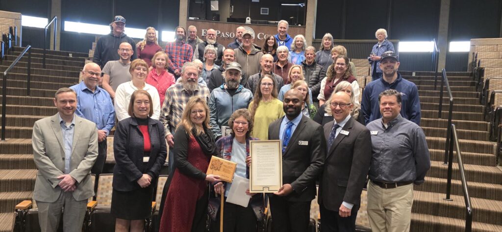 2025 Volunteer of the year Award Group Picture
